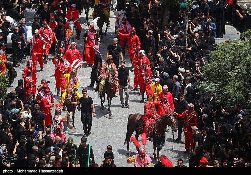 مراسم حرق الخيم في العاشر من محرم وسط طهران
