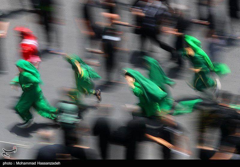 مراسم حرق الخيم في العاشر من محرم وسط طهران