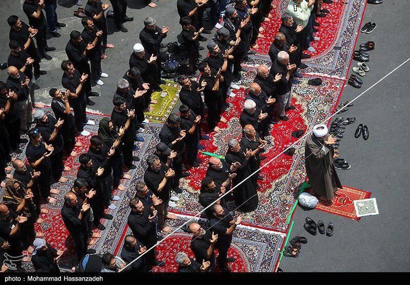مراسم حرق الخيم في العاشر من محرم وسط طهران