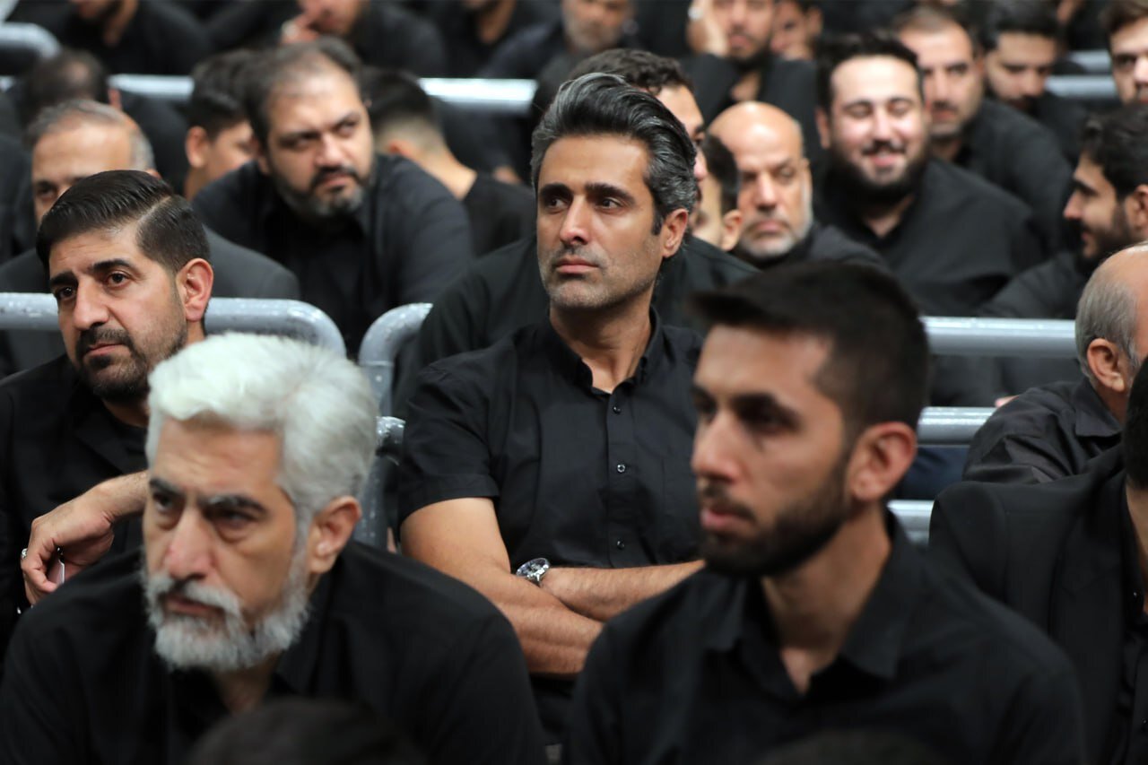 مراسم ليلة غرباء الامام الحسين في حيسنية الامام الخميني