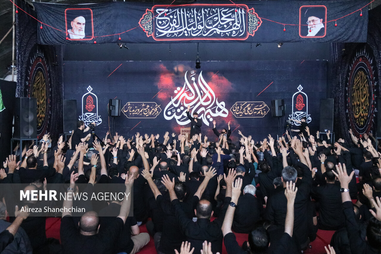 عزاداری عاشورای حسینی در هیئت ثارالله (ع) رشت عزاداری عاشورای حسینی در هیئت ثارالله (ع) رشت