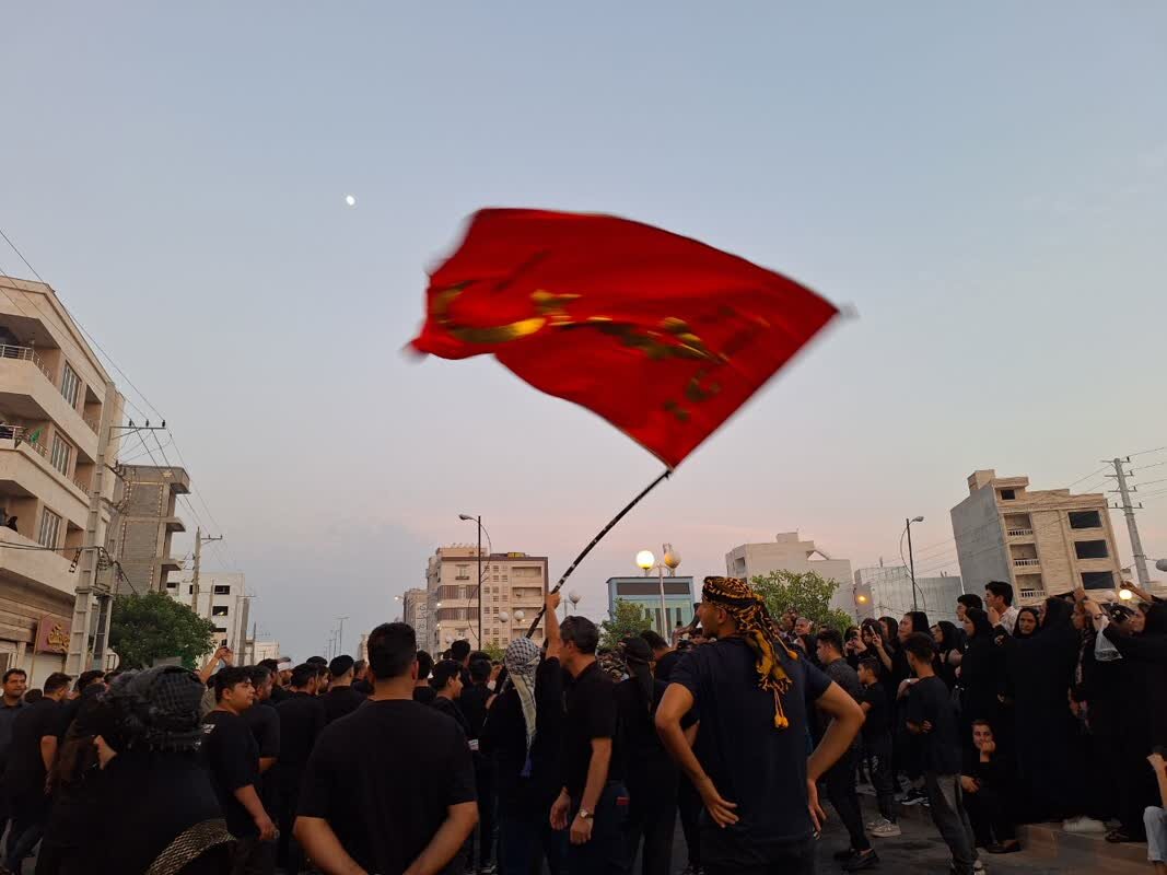 تجمع عزاداران حسینی در گناوه برگزار شد تجمع عزاداران حسینی در گناوه برگزار شد