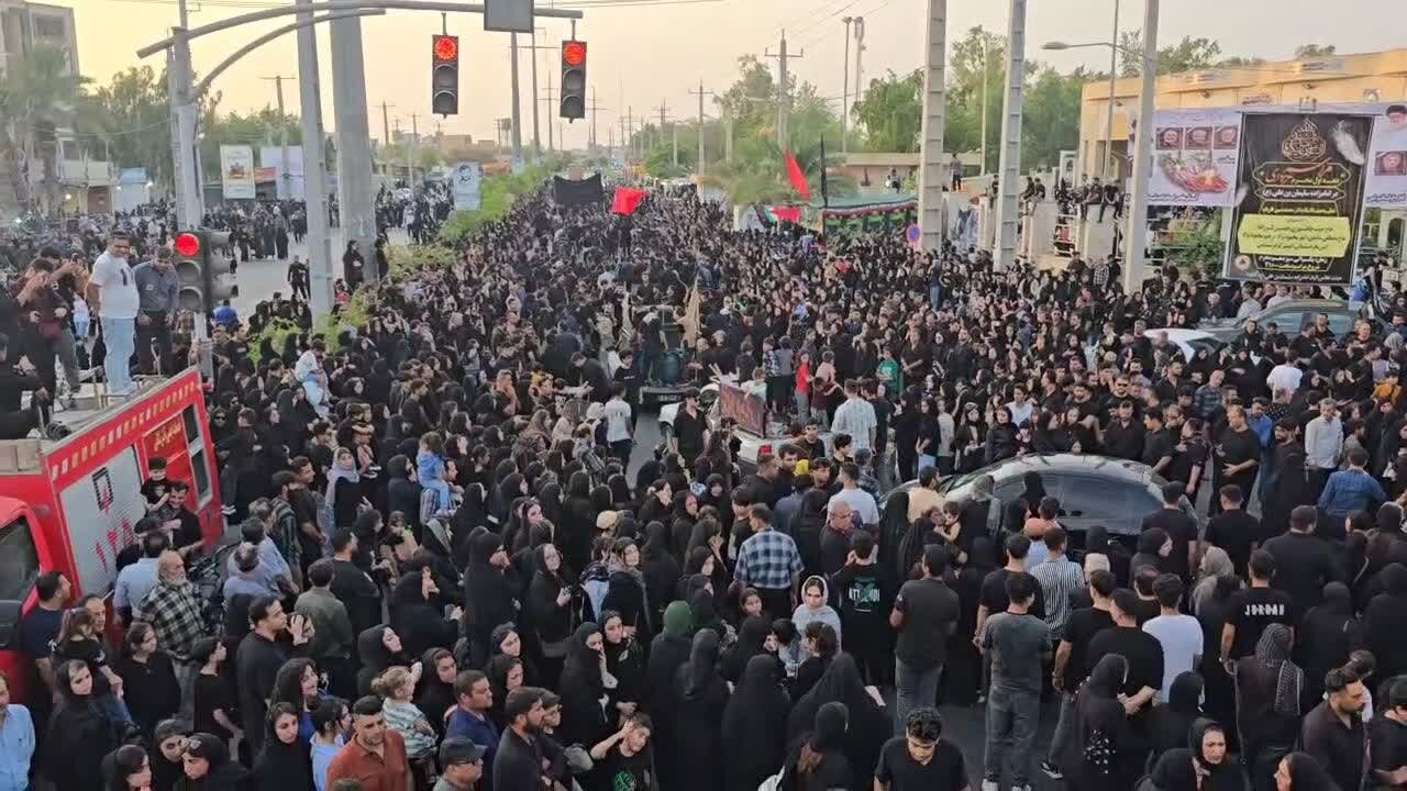 تجمع عزاداران حسینی در گناوه برگزار شد