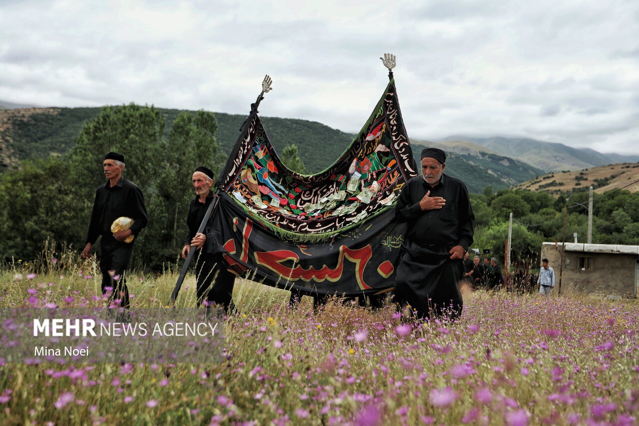 آیین عزاداری روز عاشورا در روستای «بهل»