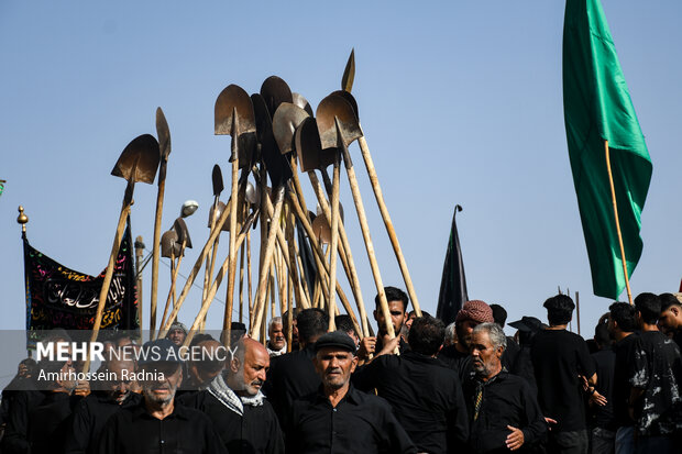 آیین سنتی «بیل زنی» و «نخل گردانی» شهرستان خوسف