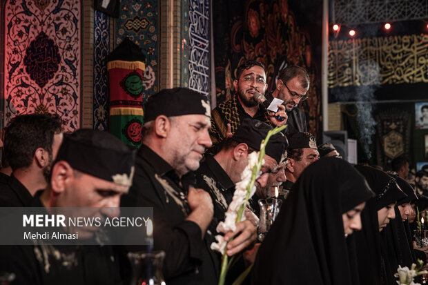 شام غریبان در حسینیه اعظم زنجان