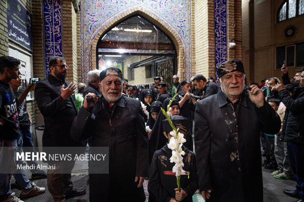 شام غریبان در حسینیه اعظم زنجان