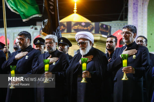 شام غریبان حسینی در حرم مطهر امام رضا(ع)