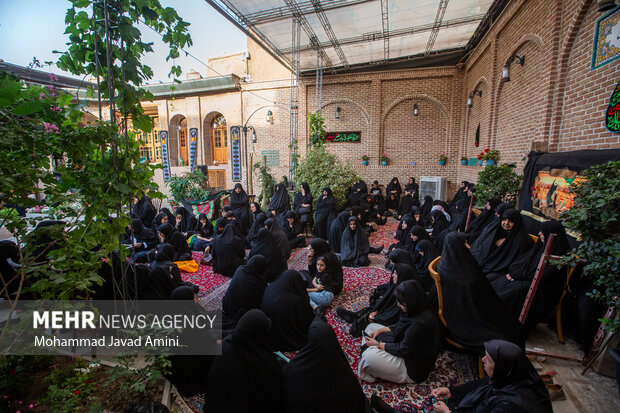 روضه خانگی در «خانه تاریخی نبوی» قزوین