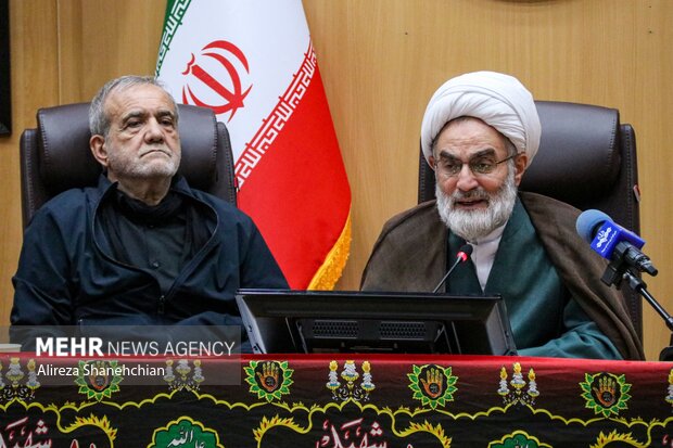 نشست رئیس جمهور در شورای اداری استان گیلان