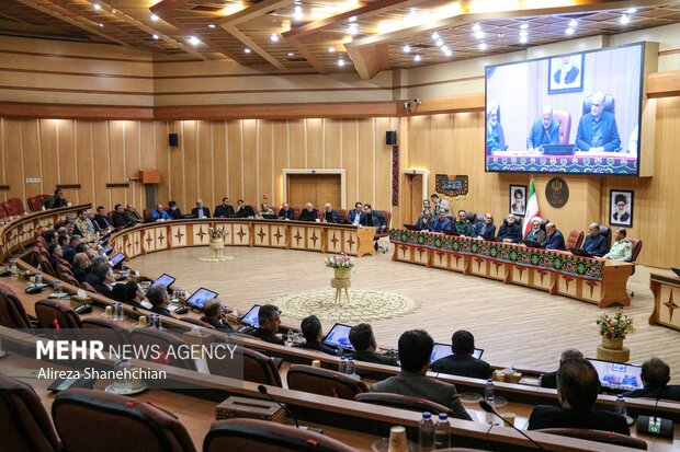 نشست رئیس جمهور در شورای اداری استان گیلان