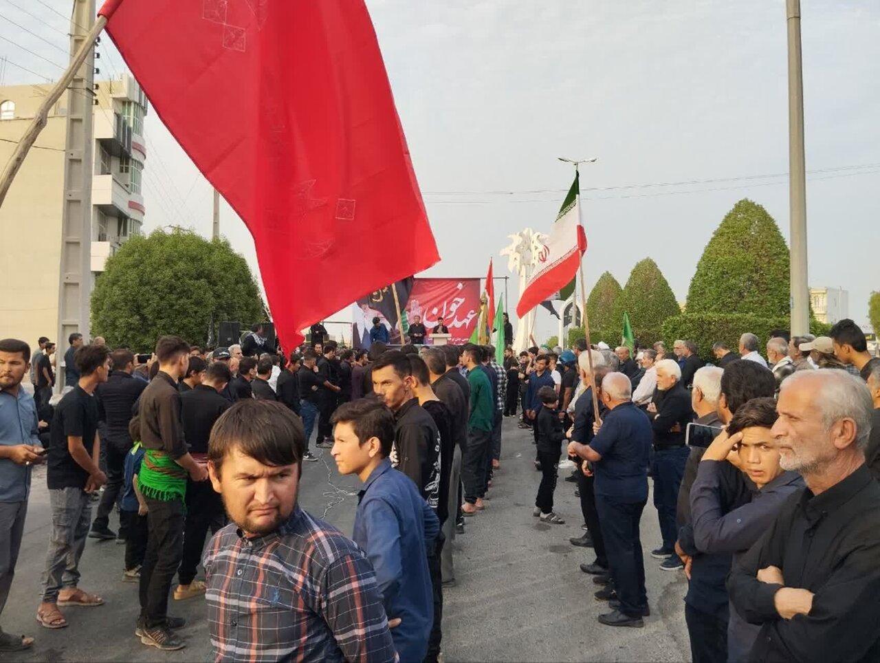 تجمع حمایت از ولایت و مراجع در آبپخش برگزار شد