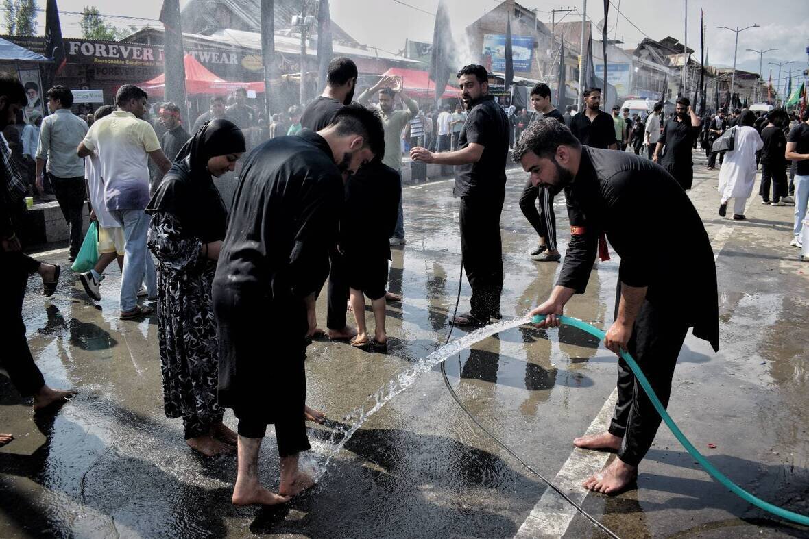 عزاداری هزاران نفر از مسلمانان کشمیر همزمان با ایام عاشورای حسینی