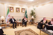 عراقجي يلتقي بن فرحان في السعودية
