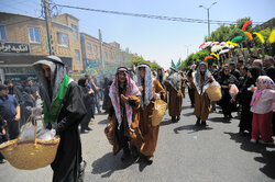 کاروان نمادین طایفه بنی اسد در همدان