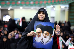 اجتماع بانوان در دفاع از حریم قرآن و ولایت در مسجد جمکران