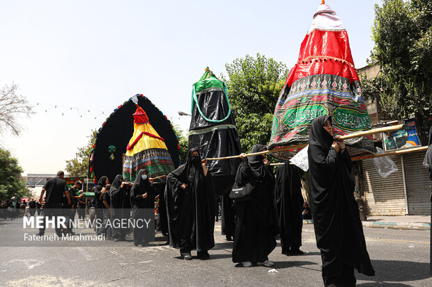 عزاداری کاروان بنی‌اسد در روز سوم شهادت امام حسین (ع) 40
