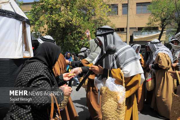 کاروان نمادین طایفه بنی اسد در همدان