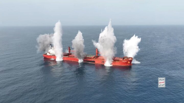 Kızıldeniz'de batan geminin görüntüleri yayınlandı