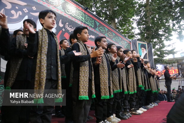 اجتماع کرمانشاهیان به‌مناسب سومین روز شهادت امام حسین(ع)
