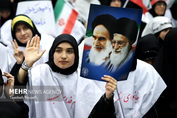 تجدید میثاق بانوان همدانی با ولایت در اجتماع زینبیون