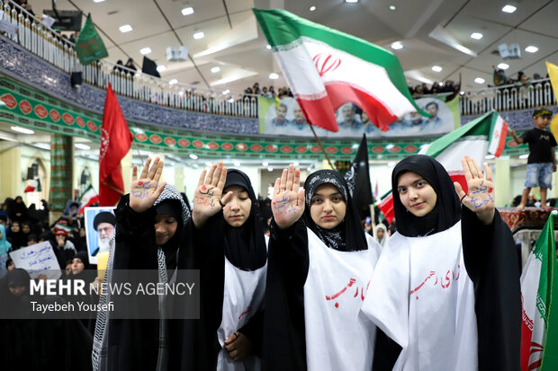 تجدید میثاق بانوان همدانی با ولایت در اجتماع زینبیون