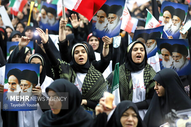 تجدید میثاق بانوان همدانی با ولایت در اجتماع زینبیون