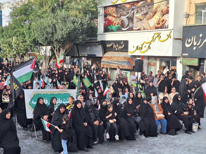 اجتماع باشکوه زینبیون در اراک برگزار شد