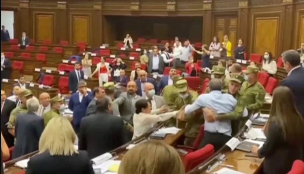 Parliamentary meeting interrupted in Armenia following brawl