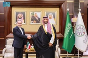 Iran's Araghchi holds key meeting with Saudi defense minister