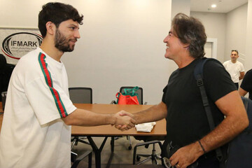 ساپینتو و دستیارانش تست دادند/ بازیکن جدید استقلال هم آمد