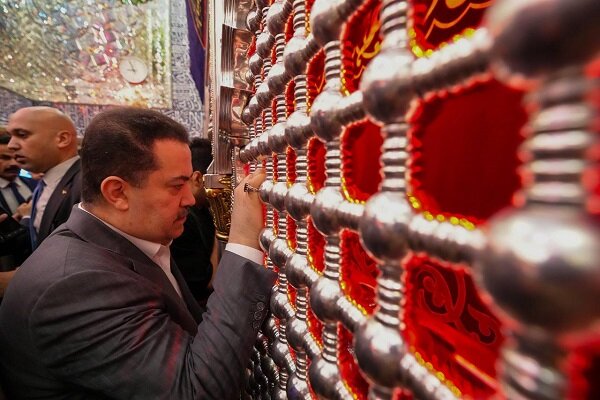 Irak Başbakanı Sudani, Hz. İmam Ali'nin (a.s) Türbesi'ni ziyaret etti