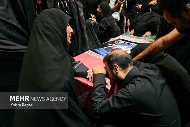تشییع پیکر جانباز شهید «حمیدرضا مباشری» در مشهد