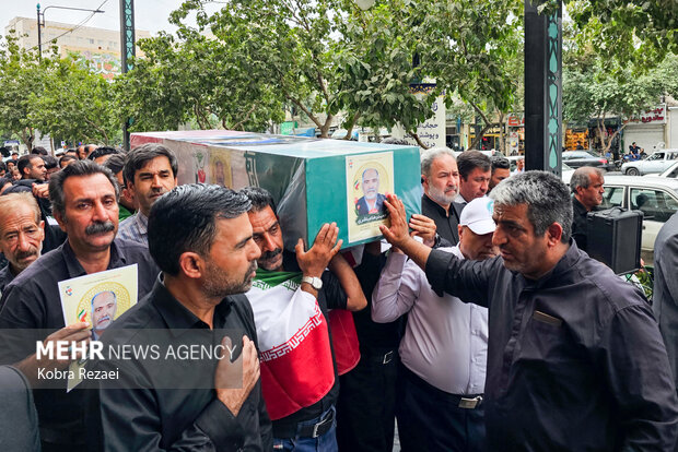 تشییع پیکر جانباز شهید «حمیدرضا مباشری» در مشهد