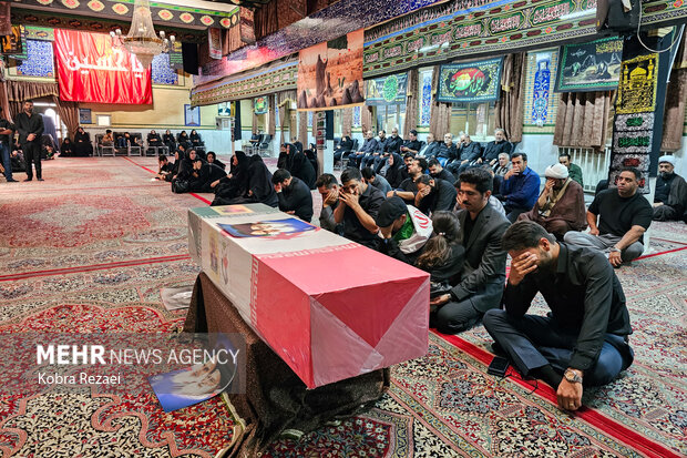 تشییع پیکر جانباز شهید «حمیدرضا مباشری» در مشهد
