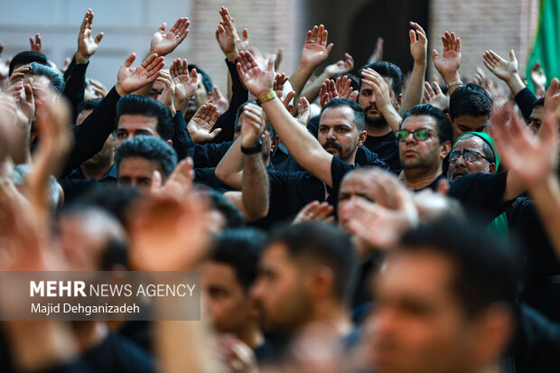 آیین عزاداری سیزدهم محرم در مسجد ملااسماعیل یزد
