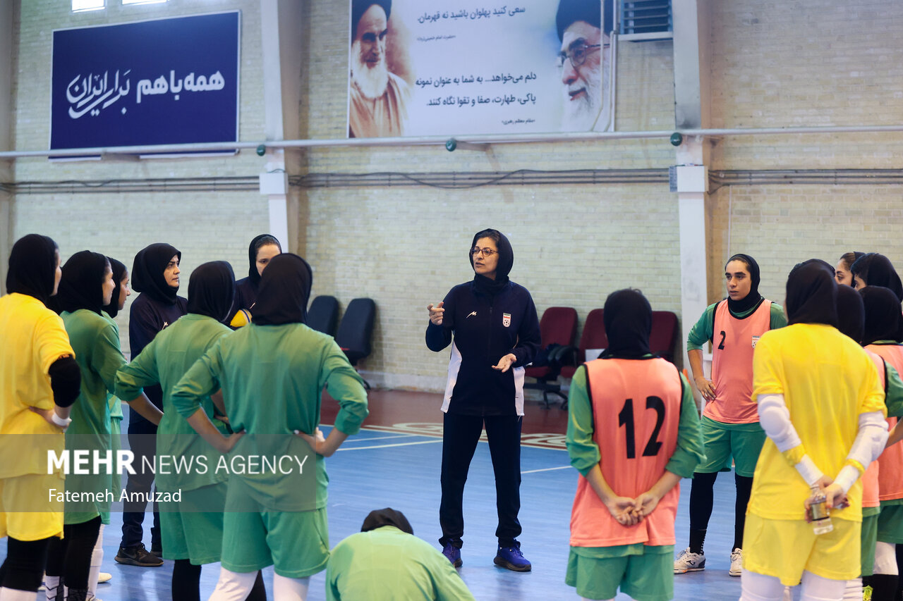 بازيكنان،تيم،تمرينات،آمادگي،ملي،فيليپين،اردو،همبستگي
