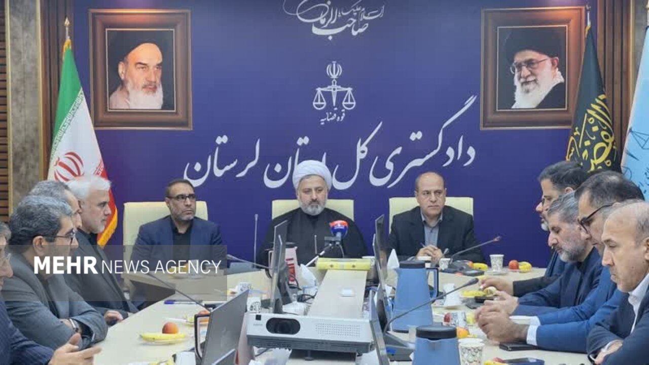 5594232 - سند مالکیت برای ۹۹ درصد از عرصه‌های ملی کشور صادر شد