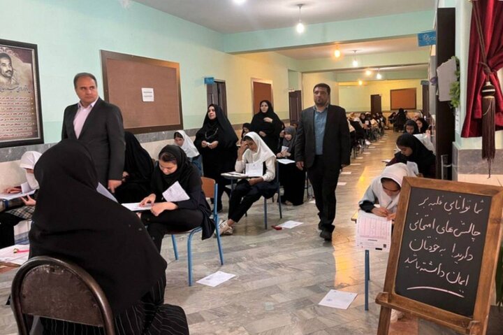رقابت۳۴ دانش آموزان برای ورود به مدارس استعدادهای درخشان در استان