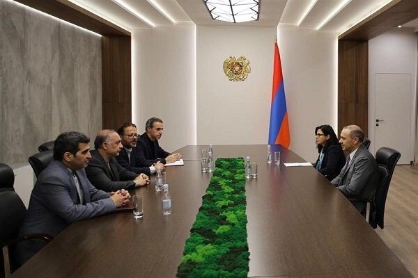 İran ve Ermenistan'dan bölgesel istikrar ve işbirliğine vurgu İran ve Ermenistan'dan bölgesel istikrar ve işbirliğine vurgu