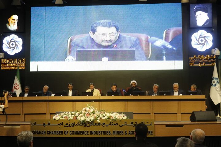 وزیر صمت: دولت در حال گذر از تصدیگری به سیاستگذاری است