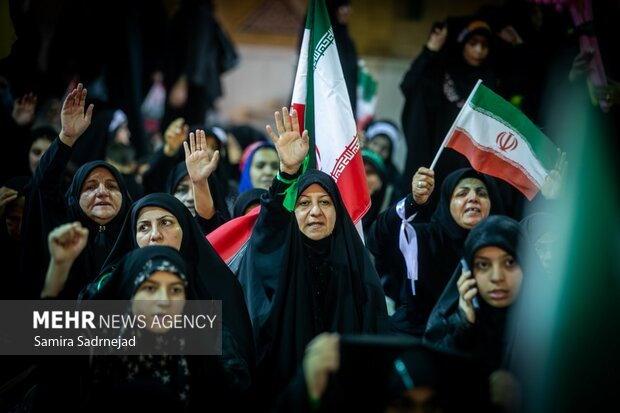 یادواره بزرگ شهدای جنگ تحمیلی ۱۲ روزه