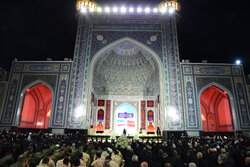 محفل سینه زنی در ماتم امام باقر(ع) در حرم رضوی
