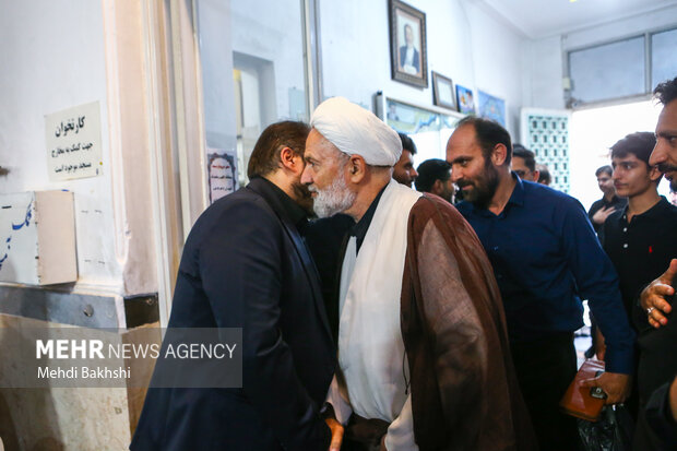 مراسم بزرگداشت ارتحال آیت الله یوسف پور در قم