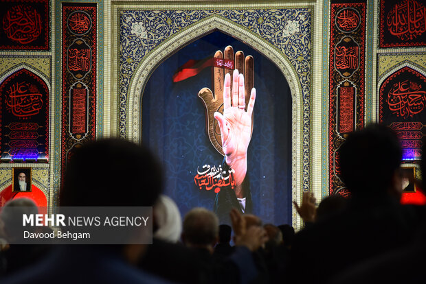 بزرگداشت شهدای اقتدار در حرم امام رضا (ع)