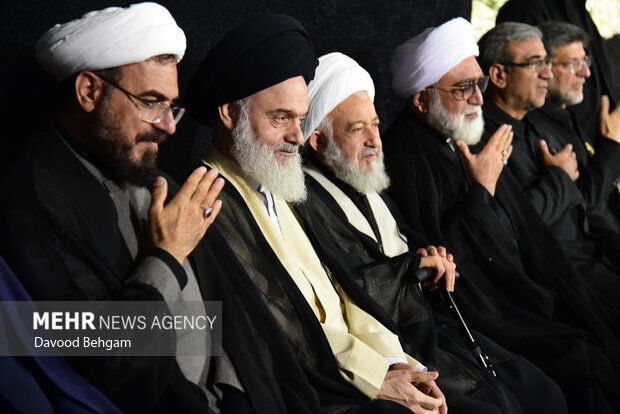 بزرگداشت شهدای اقتدار در حرم امام رضا (ع)