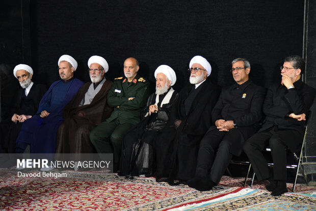 بزرگداشت شهدای اقتدار در حرم امام رضا (ع)