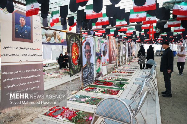 حضور محمدباقر قالیباف بر مزار شهدای تهاجم رژیم صهیونیستی 20