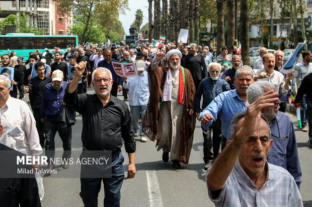 راهپیمایی «جمعه خشم و نصر» در رشت