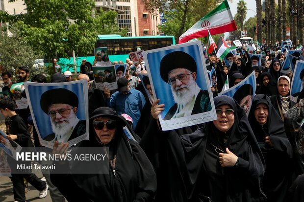 راهپیمایی «جمعه خشم و نصر» در رشت